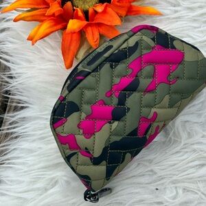 NWOT LUG Quilted Camo Cosmetic Pouch/travel pouch / glasses pouch